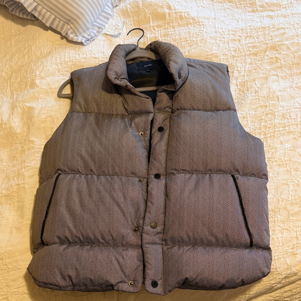 Gray Women's‎ Puffer Vest